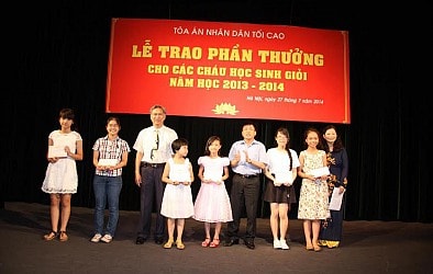 TANDTC tổ chức tuyên dương và trao phần thưởng cho các cháu học sinh giỏi