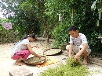 Những bi kịch sau “bão” HIV