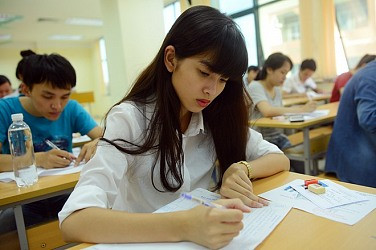 Đổi mới căn bản và toàn diện giáo dục và đào tạo: Ưu tiên đảm bảo quyền lợi của học sinh