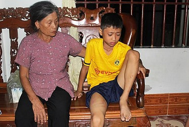 Nghệ An: Sập bồn nước trong trường học, hai học sinh lớp 5 tử vong tại chỗ