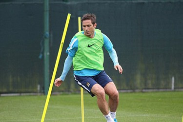 Lampard giữa hai làn ranh