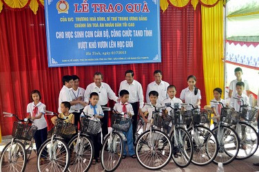 Quỹ tình nghĩa TAND: Sẵn sàng chia sẻ, giúp đỡ CB,NV Tòa án các cấp gặp khó khăn, hoạn nạn