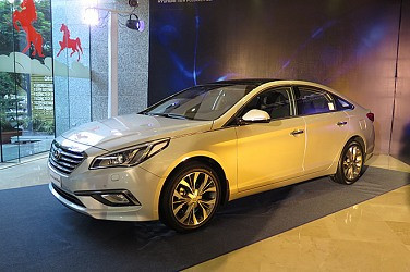 Toyota Camry và Mazda6 cuộc trở lại đầy tham vọng tại Việt Nam