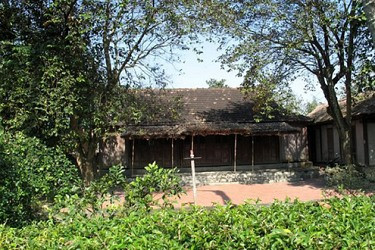 Hỗ trợ ngân sách xây dựng đường nối QL1A đến Nhà lưu niệm Đại tướng Võ Nguyên Giáp