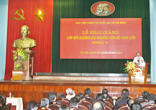 Đổi mới công tác đào tạo, bồi dưỡng cán bộ nguồn cấp cao của hệ thống chính trị