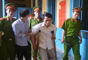 Trùm ma túy cụt tay chân, tạm thoát án tử hình