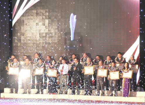 Tôn vinh 24 doanh nhân tiêu biểu khu vực duyên hải phía Bắc năm 2014
