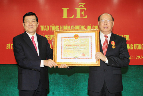 Chủ tịch nước trao Huân chương Hồ Chí Minh tặng nguyên Chủ nhiệm Ủy ban Kiểm tra Trung ương Nguyễn Văn Chi
