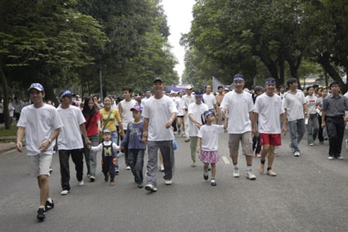 Giải chạy “Vì trẻ em Hà Nội” 2014