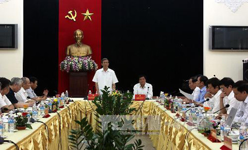 Tiểu ban Văn kiện Đại hội XII của Đảng làm việc với Ban Thường vụ Thành ủy TP.HCM