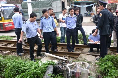 Chết thảm do qua đường sắt không quan sát
