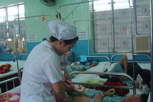 Nhân Tháng hành động quốc gia phòng, chống HIV/AIDS (từ 10/11 - 10/12/2014): Cần xóa bỏ rào cản đối với người nhiễm HIV/AIDS