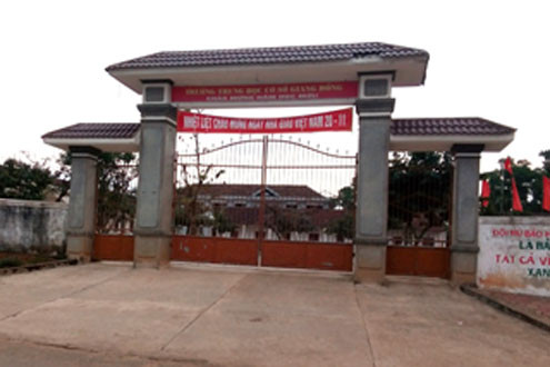 Nhiều nữ sinh buồn nôn, chóng mặt sau khi tiêm phòng sởi