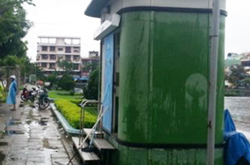 Phát hiện thi thể nam thanh niên trong nhà vệ sinh công cộng