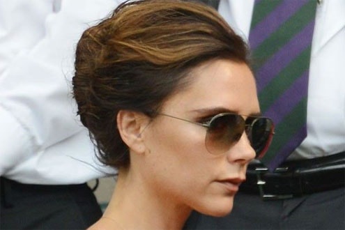 Học cách búi tóc ngắn kiểu Pháp sang trọng như Victoria Beckham