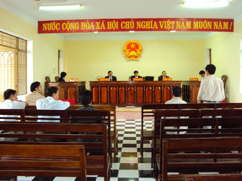 Xung quanh vụ vay mượn tiền ở Quảng Ngãi: Nhiều tình tiết cần được làm rõ