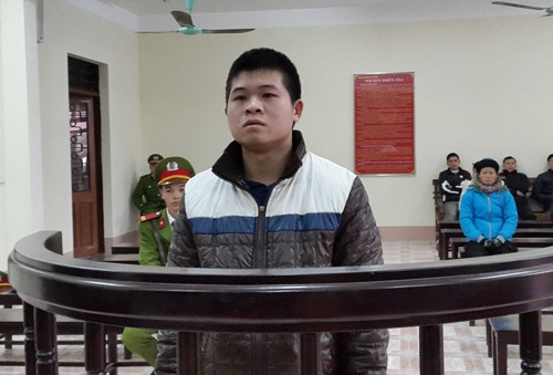 Chuốc rượu cho say rồi hiếp dâm thiếu nữ