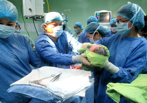 Đà Nẵng: 3 em bé đầu tiên ra đời bằng phương pháp thụ tinh trong ống nghiệm