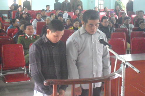 Ám ảnh “phim đen”, nam thanh niên giở trò đồi bại với bé gái