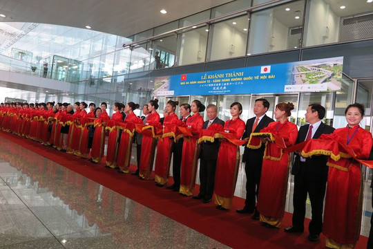 Cắt băng khánh thành Nhà ga T2 – Cảng Hàng không quốc tế Nội Bài