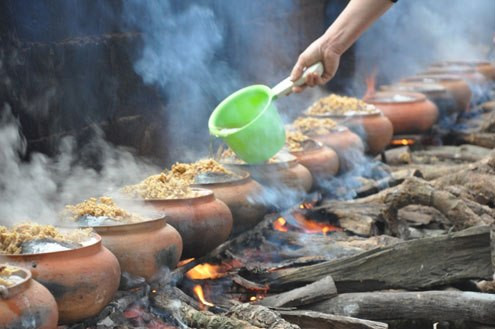 Đặc sản Tết sớm 'cháy hàng'