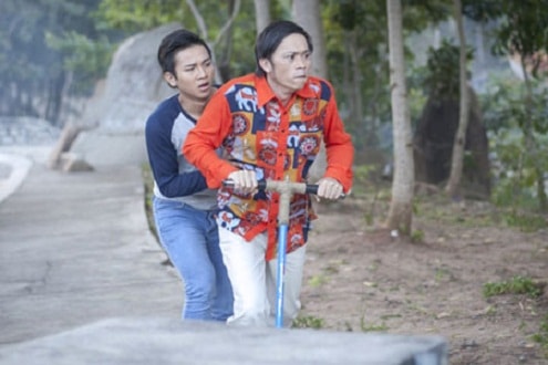 Trailer chính thức phim Tết của cha con Hoài Linh - Hoài Lâm