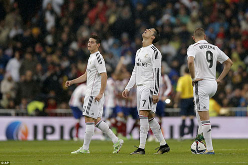 Real - Atletico 2-2: Torress đá bay QBV Ronaldo khỏi Cúp Nhà Vua