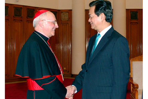 Thủ tướng tiếp Bộ trưởng Truyền giáo Tòa thánh Vatican