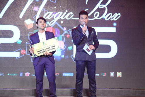 Hoài Lâm giành giải The Box Idol 2015