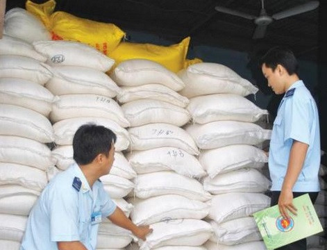 Trong 3 ngày triệt phá 2 đường dây buôn lậu đường chấn động miền Tây