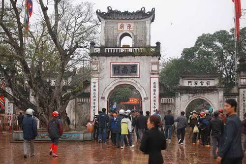 Lễ hội đền Trần 2015: Chấm dứt việc đóng ấn thu tiền