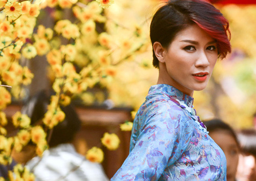 Cư dân mạng bức xúc vì những lời lẽ và cách hành xử “chợ búa” của Trang Trần
