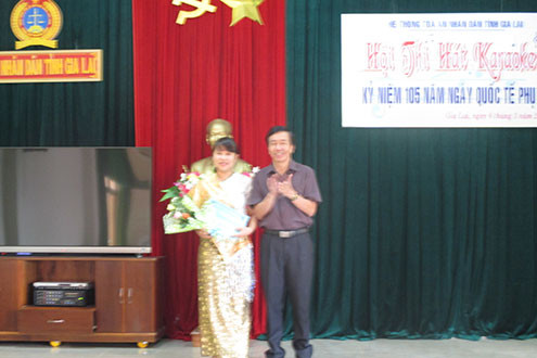 Phụ nữ Tòa án Gia Lai tổ chức Hội thi “Tiếng hát karaoke”