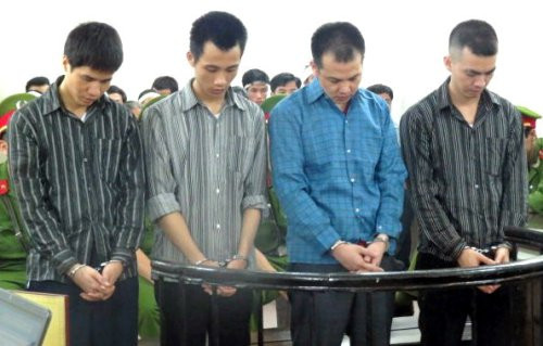 Hoãn phúc thẩm vụ 4 cựu công an xã dùng nhục hình đánh chết người