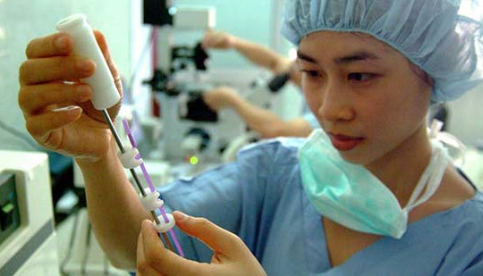 Mang thai hộ: Quy định chặt chẽ là cần thiết