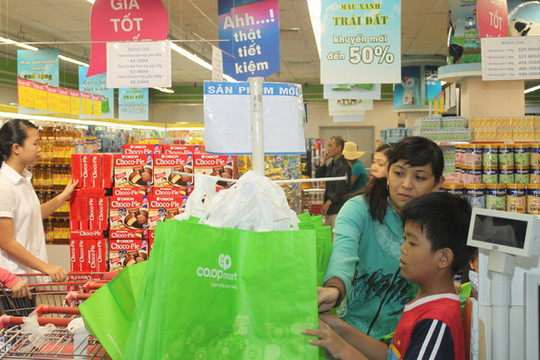 Co.opmart giảm giá mạnh các mặt hàng tiết kiệm điện