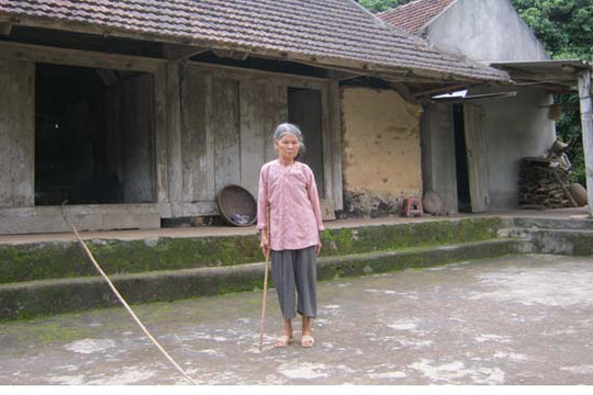 Chuyện về cô dân quân dùng liềm bắt sống giặc lái Mỹ