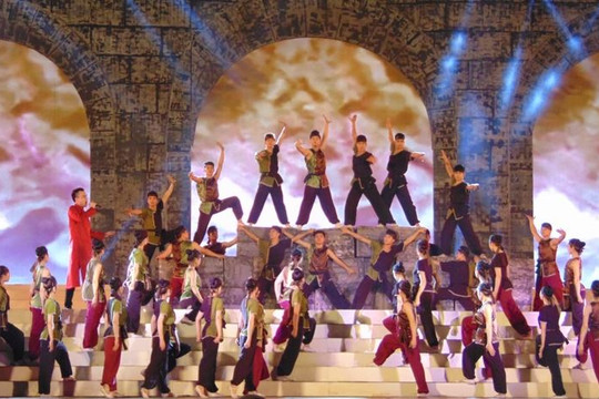 Khai mạc Năm Du lịch quốc gia 2015