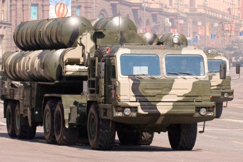 Trung Quốc - quốc gia đầu tiên mua “Rồng lửa” S-400 của Nga