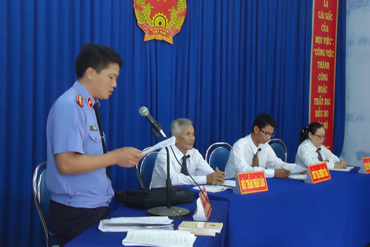 Quy định về kiểm sát khi giải quyết, xét xử các tranh chấp lao động: Cần sửa đổi và có hướng dẫn cụ thể
