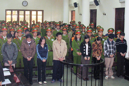 TAND 2 cấp TP. Hà Nội: Xét xử nghiêm minh các vụ án ma túy, góp phần hoàn thành xuất sắc chỉ tiêu thi đua
