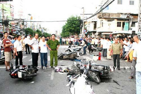 Hơn 40 người thương vong trong ngày nghỉ lễ đầu tiên