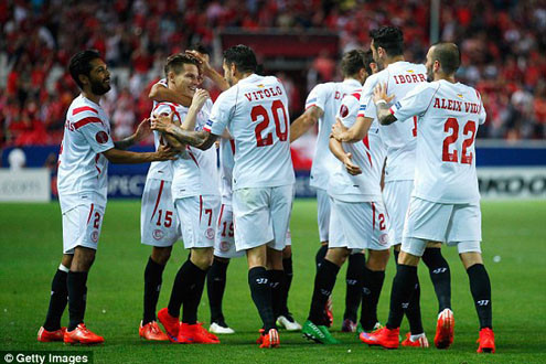 Kết quả lượt đi bán kết  Europa League: Sevilla thắng Fiorentina 3-0