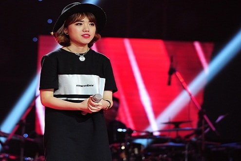Giọng hát Việt 2015: "Cô hạt tiêu" Phùng Khánh Linh và chiếc tủ quần áo huyền thoại