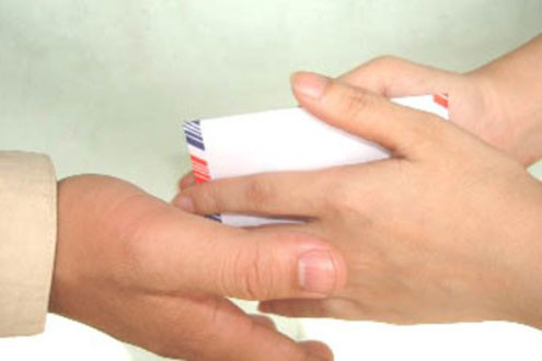 Lừa chạy tại ngoại, cựu công an lĩnh án