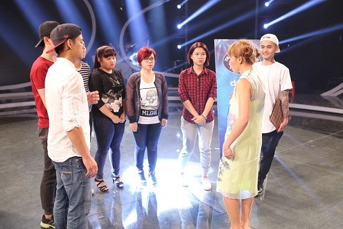 Top 7 Vietnam Idol tích cực luyện tập với diva Hà Trần