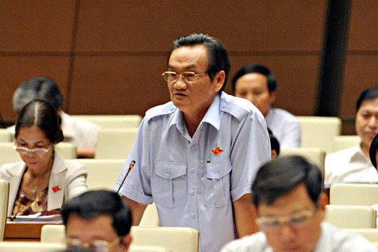 300 loại phí - Quá sức chịu đựng của người dân