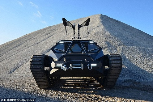 Ripsaw Extreme Vehicle 2 - xe “quân sự hạng sang” dành cho người giàu