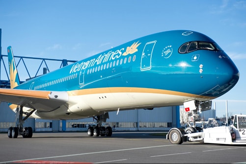 Vietnam Airlines đón nhận máy bay mới A350 XWB