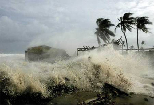 Cơn bão Linfa xuất hiện ngoài khơi phía Đông miền Trung Philippines